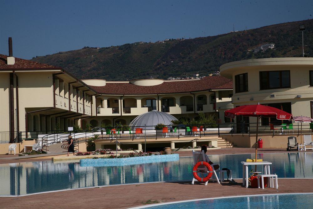 Hotel Resort Lido Degli Aranci Вібо-Валентія Екстер'єр фото