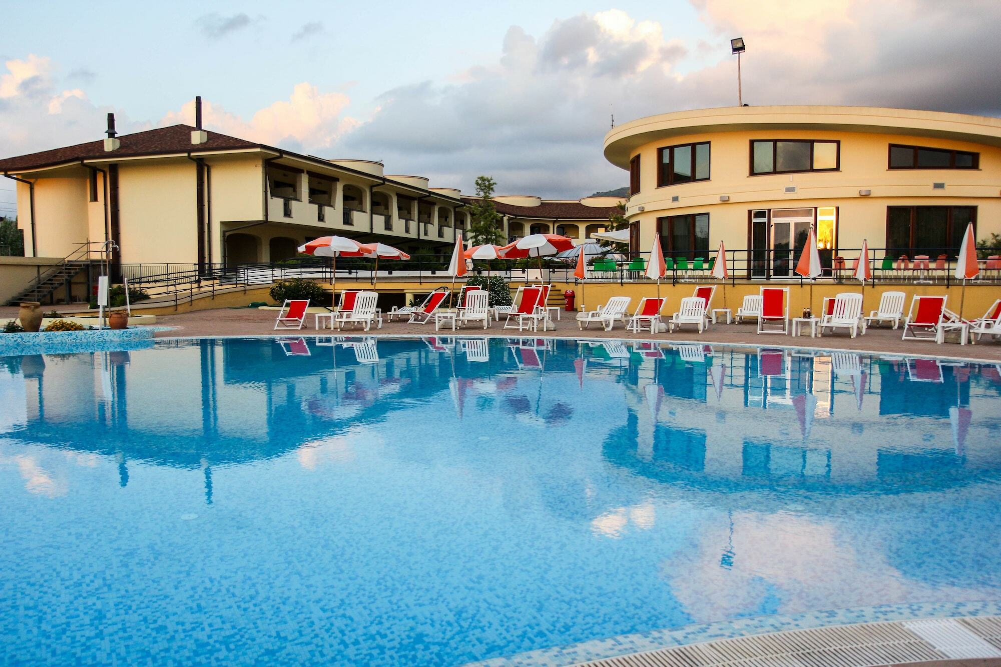 Hotel Resort Lido Degli Aranci Вібо-Валентія Екстер'єр фото